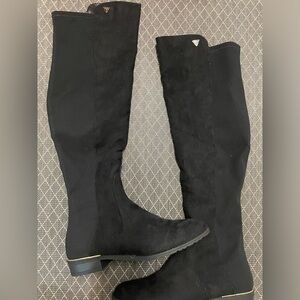 Guess Boot size8.5